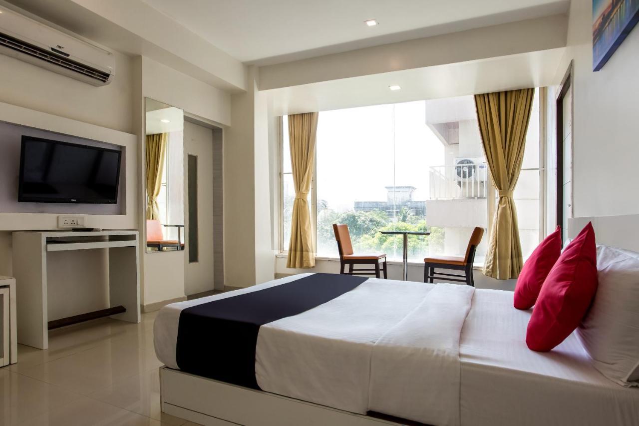 Capital O 35557 Hotel Aura Bombaj Zewnętrze zdjęcie
