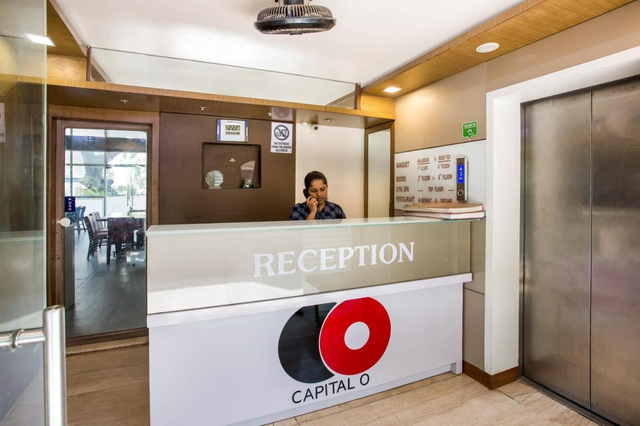 Capital O 35557 Hotel Aura Bombaj Zewnętrze zdjęcie