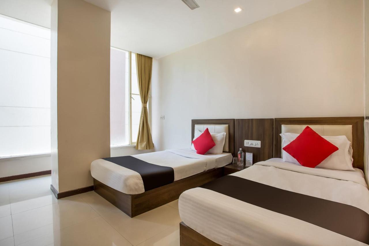 Capital O 35557 Hotel Aura Bombaj Zewnętrze zdjęcie