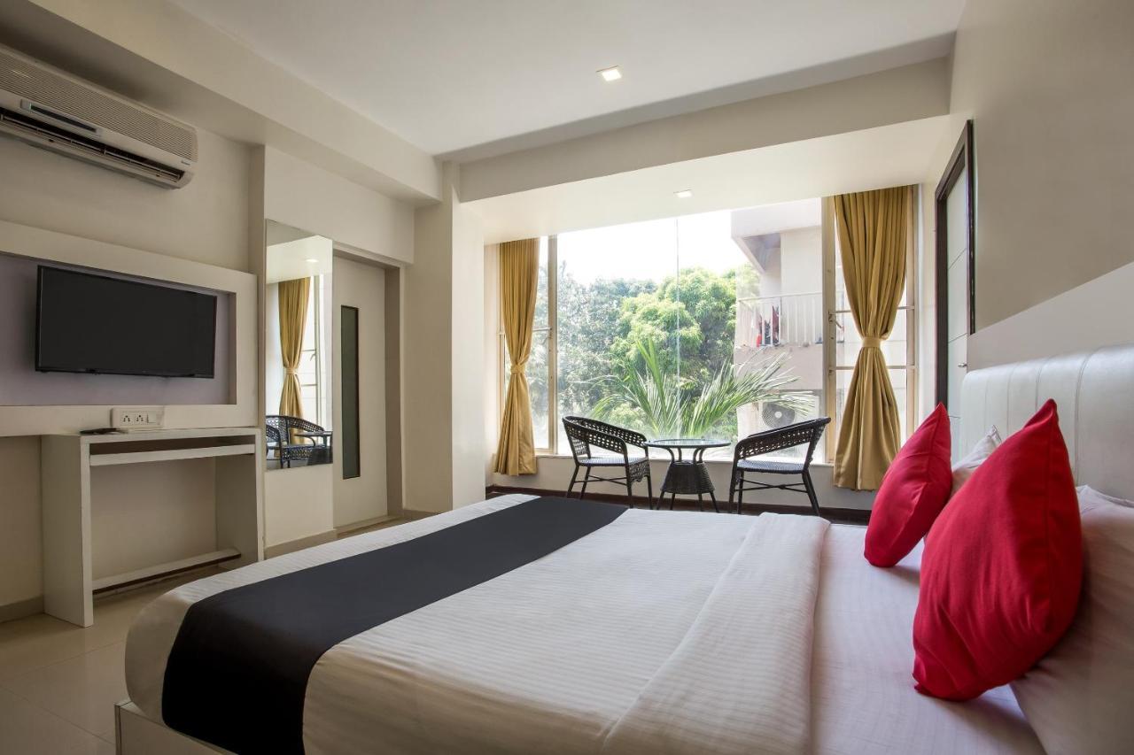 Capital O 35557 Hotel Aura Bombaj Zewnętrze zdjęcie